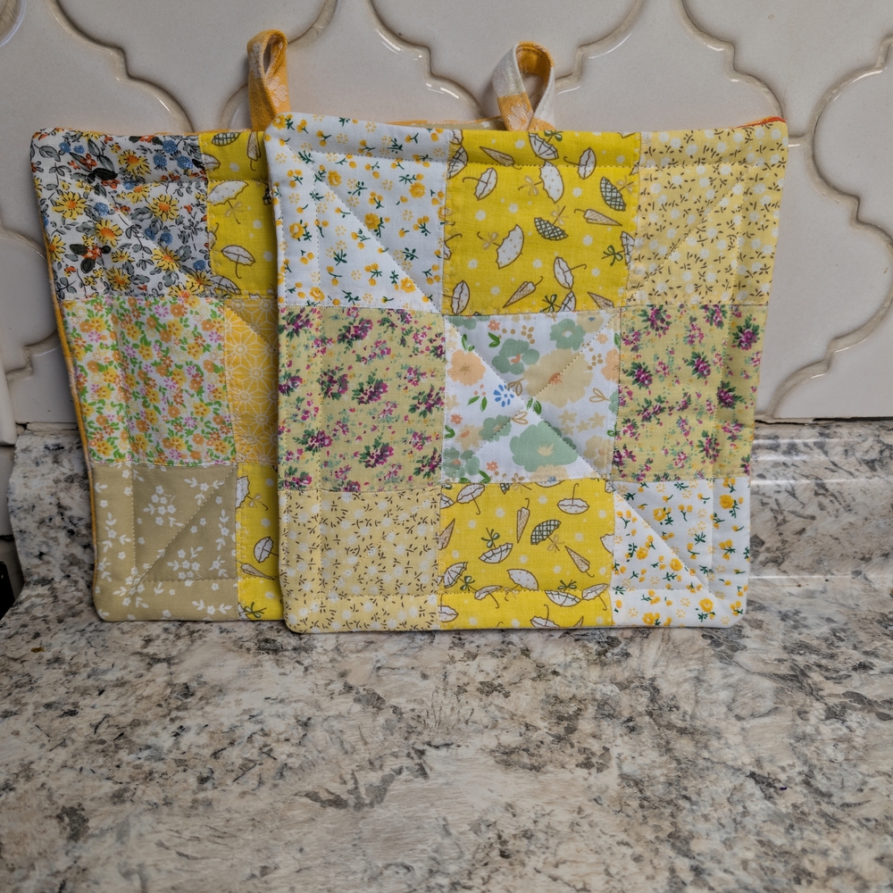Floral Patchwork Quilted Pot Holders